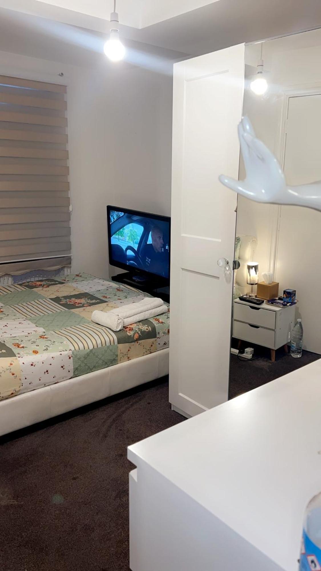 Deluxe Garden Apartment Londra Esterno foto